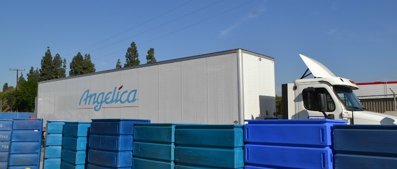 Angelica - Laundromat in CA 93706