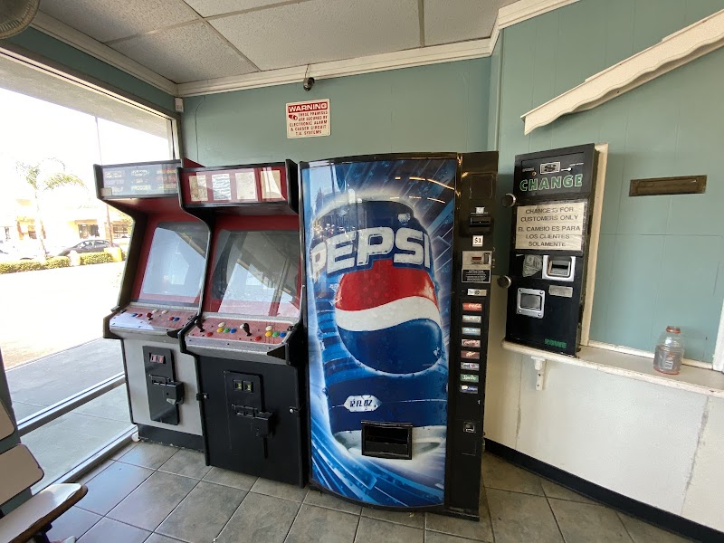 Arlanza Coin Laundry - Laundromat in CA 92505