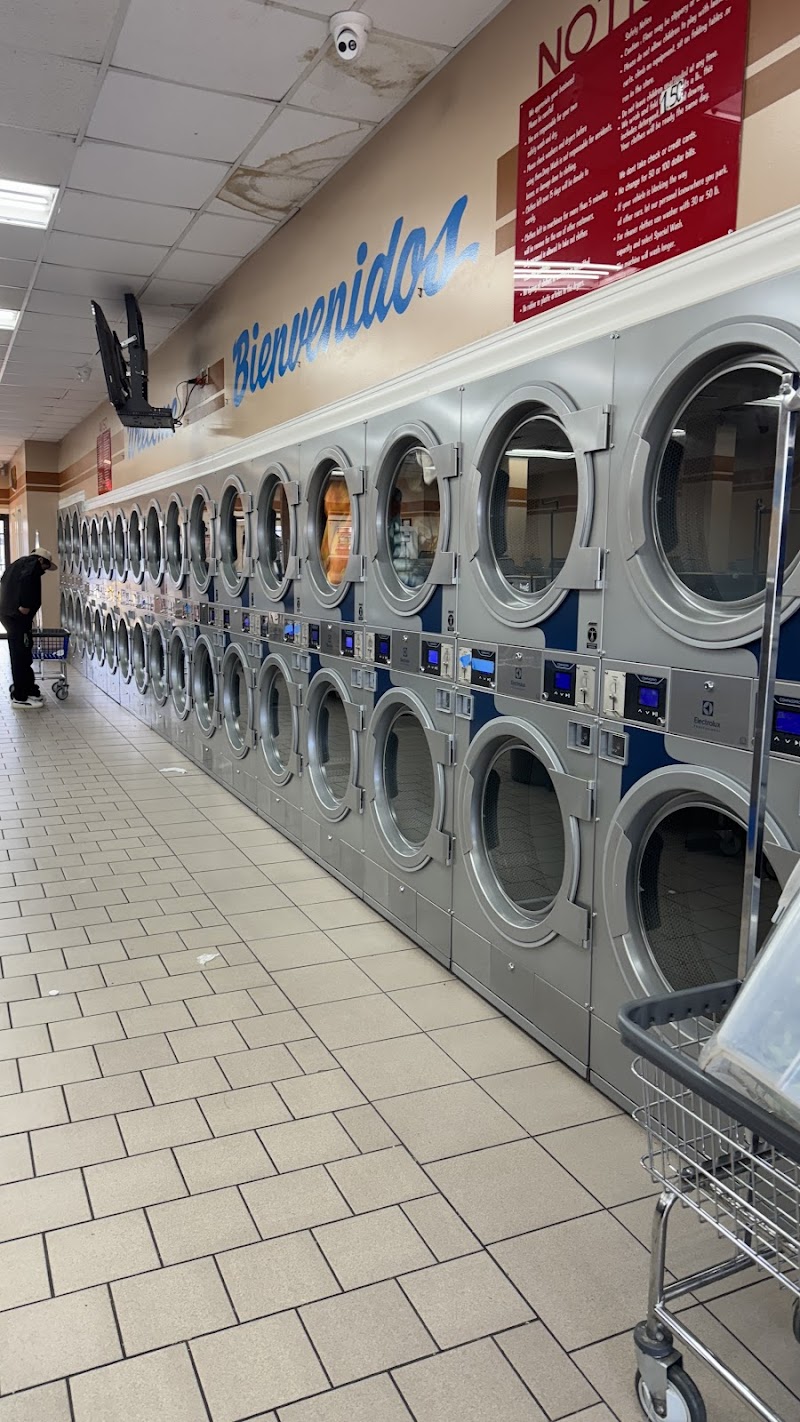 Deep Wash - Laundromat in Austin