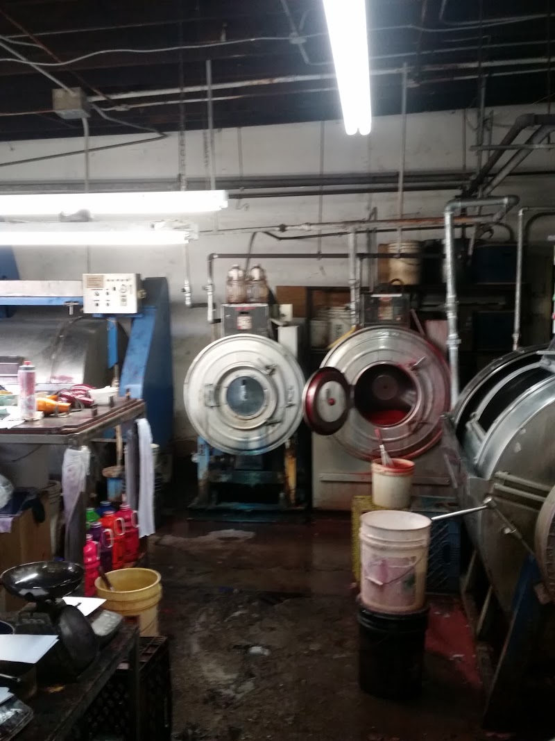 Golden Dye House - Laundromat in CA 90023