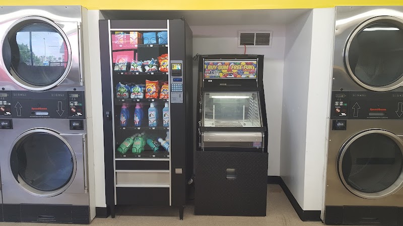 Luxe Laundries - East LA #1 - Laundromat in CA 90063