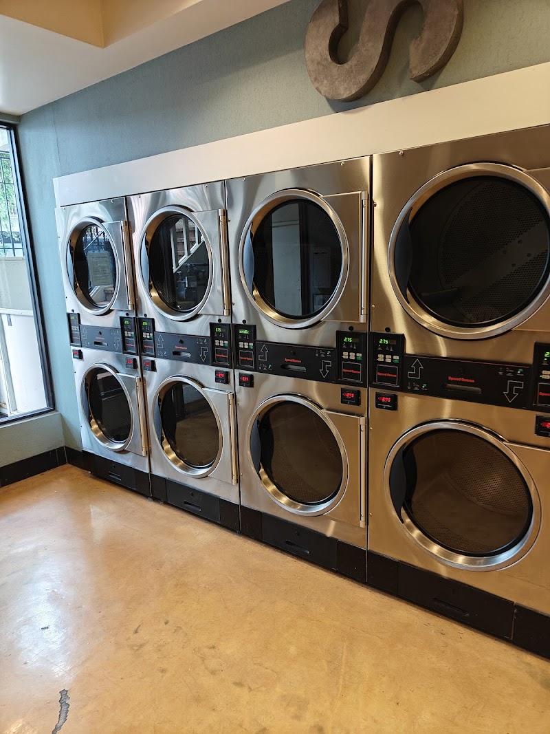 Missing Sock Laundry - Laundromat in CA 94123
