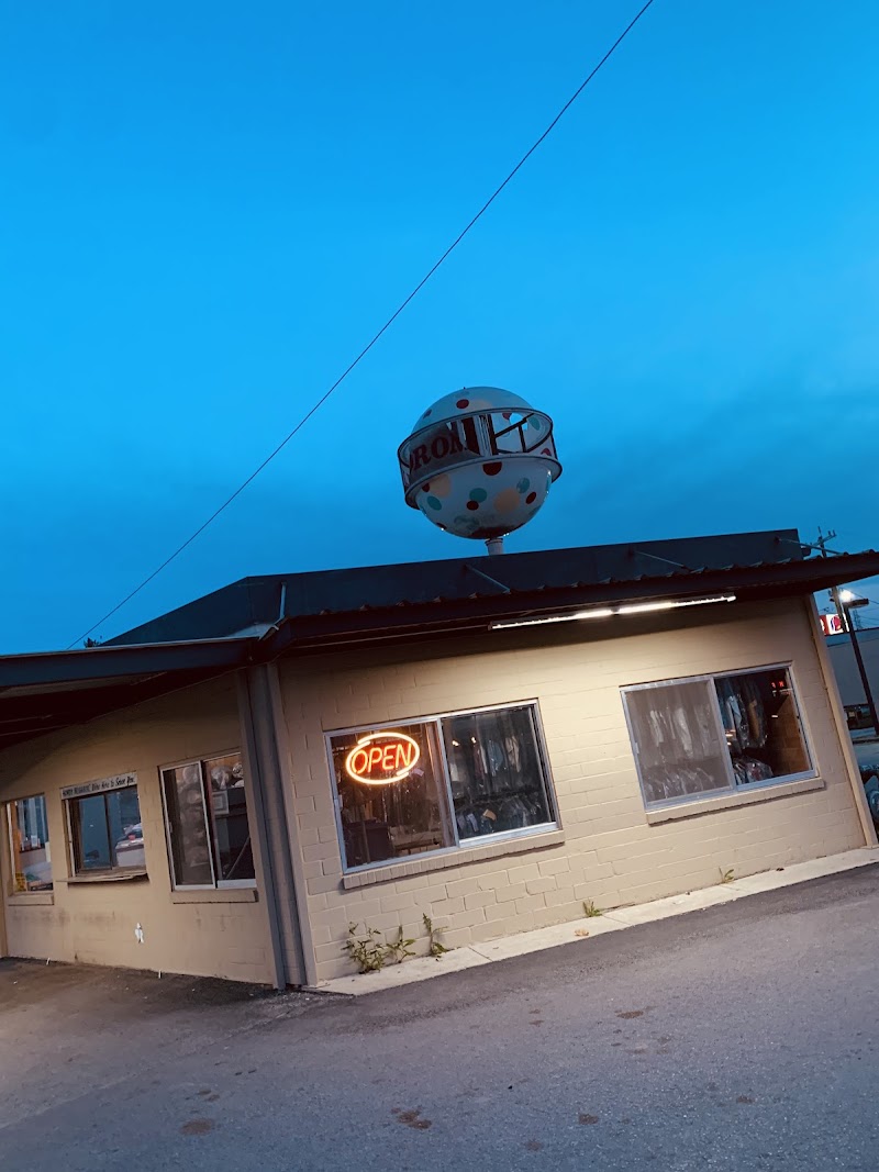 Mission Cleaning Center - Laundromat in San Antonio